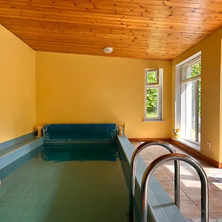 Viljandi Kesklinna Majake Ja Kodune Minispa * Viljandi (Viljandimaa)