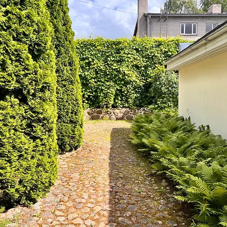 Kesklinna Majake Ja Kodune Minispa *