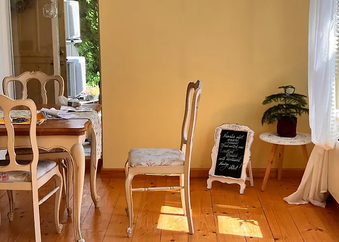 Kesklinna Majake Ja Kodune Minispa Viljandi (Viljandimaa)